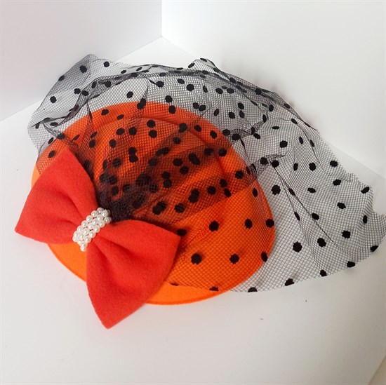 Шляпка "Вуалетка" с бантом и бусинами, оранжевая - фото 11213