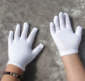 Детские перчатки белые, размер М - на 5-8 лет