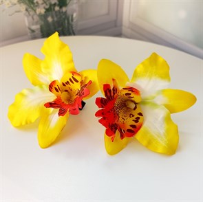 Комплект двух заколок "Тропический цветок Орхидея", желтый
